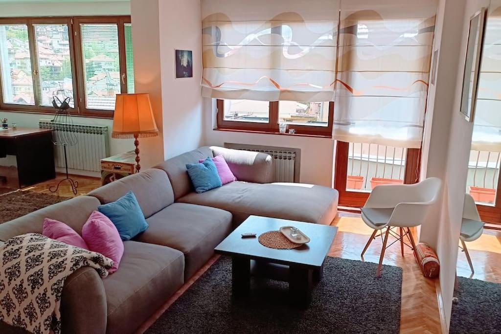 Spacious Condo Near Bascarsija - Free Parking SJJ Buitenkant foto