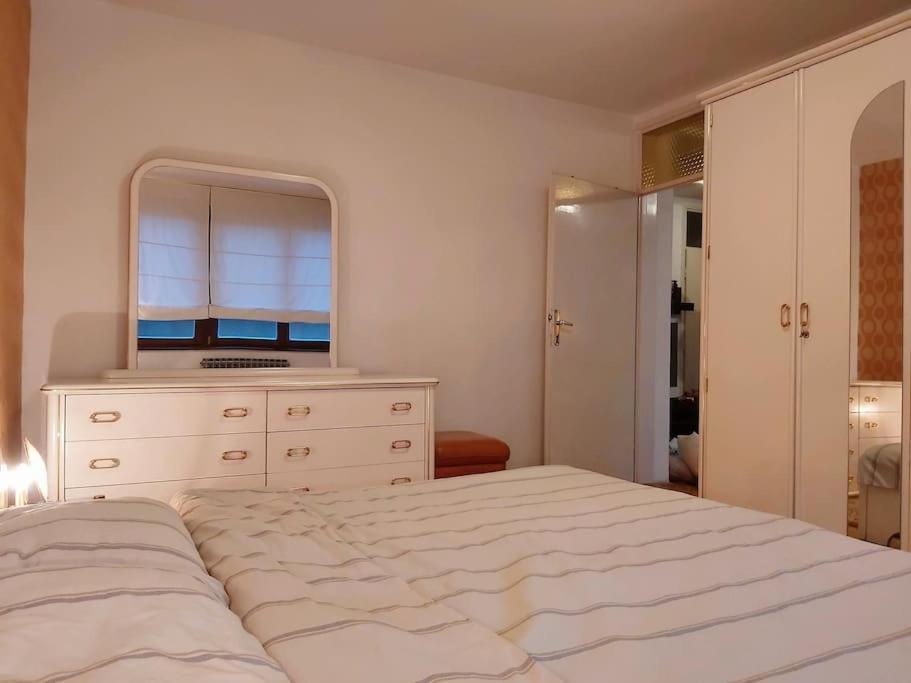 Spacious Condo Near Bascarsija - Free Parking SJJ Buitenkant foto